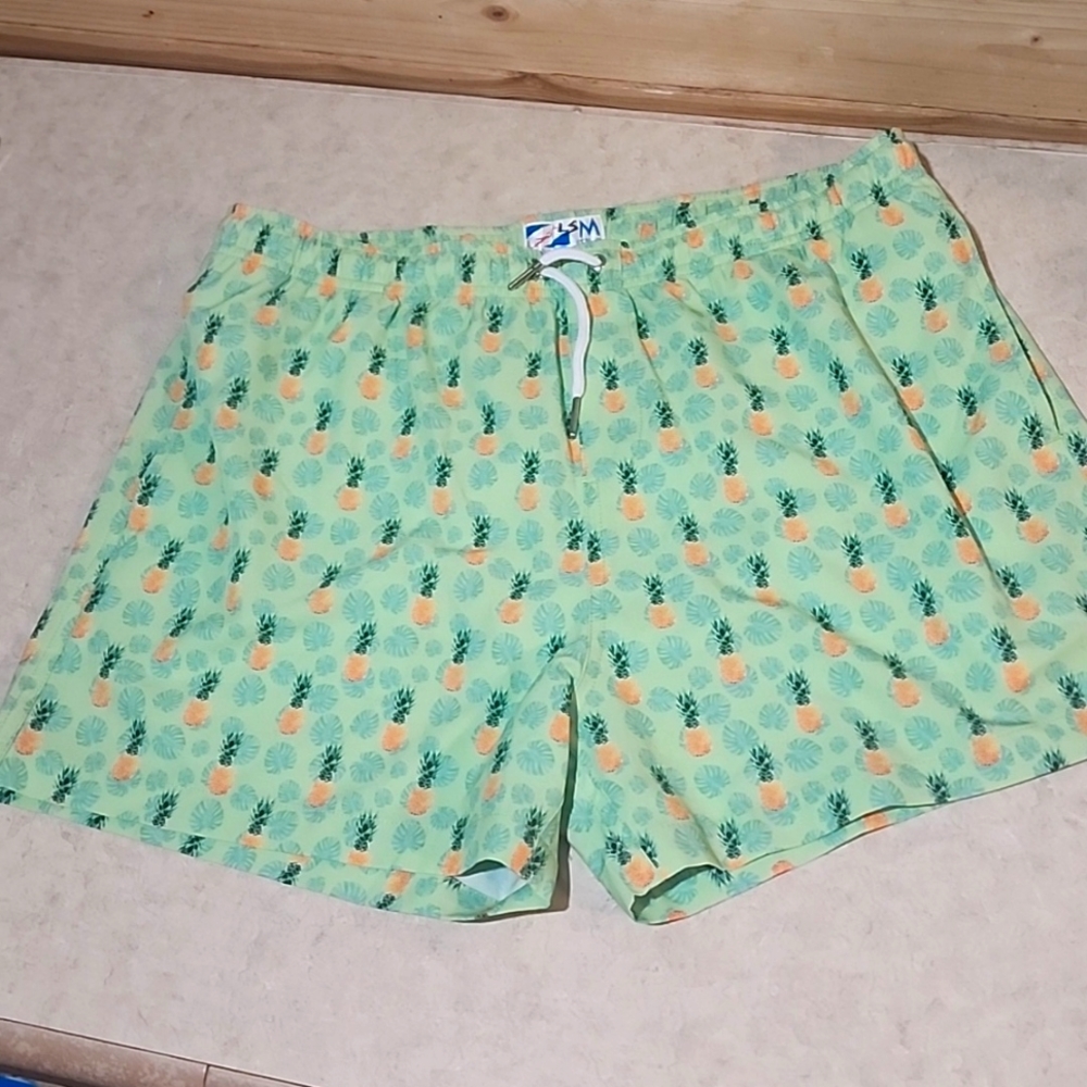 Bermies Swim Trunks Size Medium mens
